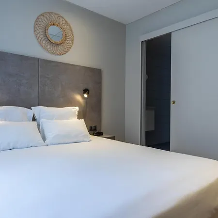 1924 Hotel Grenoble