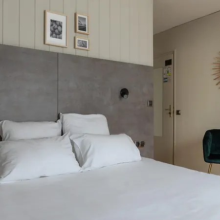 1924 Hotel Grenoble
